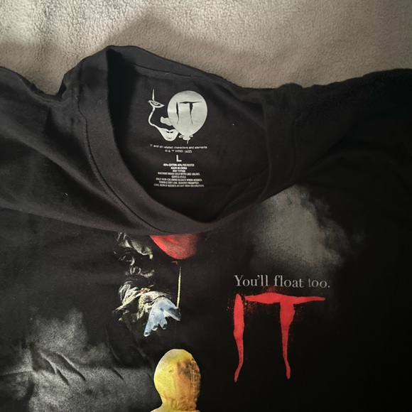 Crop Top. - Picture 2 of 3